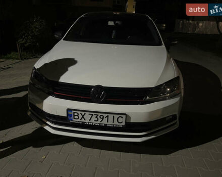 Белый Фольксваген Джетта, объемом двигателя 1.8 л и пробегом 118 тыс. км за 10000 $, фото 36 на Automoto.ua