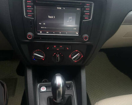 Белый Фольксваген Джетта, объемом двигателя 1.4 л и пробегом 138 тыс. км за 12300 $, фото 19 на Automoto.ua