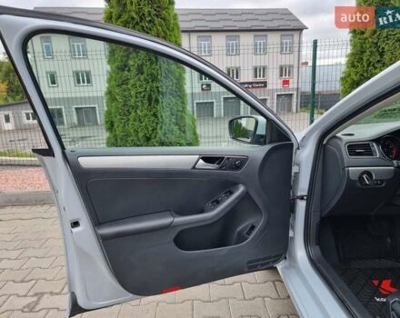 Белый Фольксваген Джетта, объемом двигателя 1.4 л и пробегом 164 тыс. км за 9999 $, фото 54 на Automoto.ua