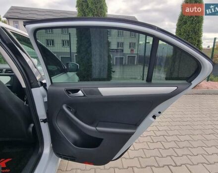 Белый Фольксваген Джетта, объемом двигателя 1.4 л и пробегом 164 тыс. км за 9999 $, фото 73 на Automoto.ua