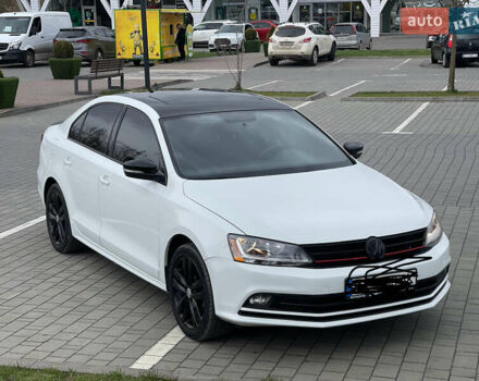 Белый Фольксваген Джетта, объемом двигателя 1.8 л и пробегом 118 тыс. км за 10000 $, фото 5 на Automoto.ua