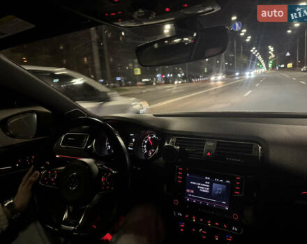 Фольксваген Джетта 2017 в Киеве на Automoto.ua Белый Фольксваген Джетта, объемом двигателя 2 л и пробегом 143 тыс. км за 14000 $, фото 18 на Automoto.ua