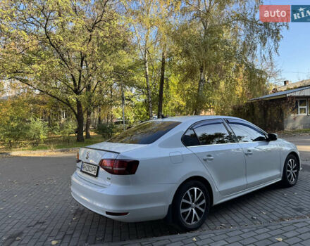 Фольксваген Джетта 2017 в Славянске на Automoto.ua Белый Фольксваген Джетта, объемом двигателя 1.4 л и пробегом 78 тыс. км за 12500 $, фото 5 на Automoto.ua