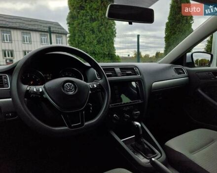 Белый Фольксваген Джетта, объемом двигателя 1.4 л и пробегом 164 тыс. км за 9999 $, фото 42 на Automoto.ua