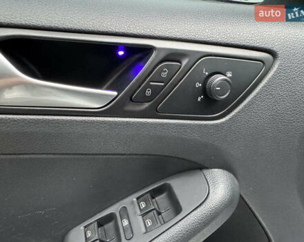 Білий Фольксваген Джетта, об'ємом двигуна 1.4 л та пробігом 146 тис. км за 10999 $, фото 16 на Automoto.ua