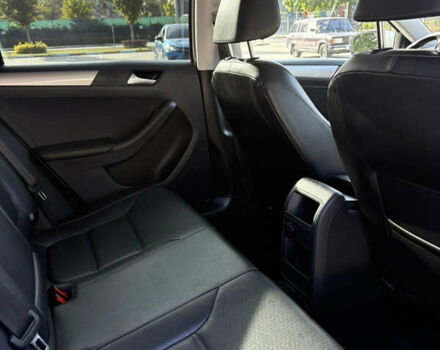 Білий Фольксваген Джетта, об'ємом двигуна 1.4 л та пробігом 175 тис. км за 13000 $, фото 20 на Automoto.ua