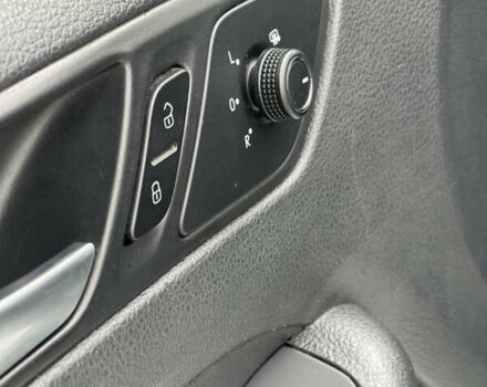 Белый Фольксваген Джетта, объемом двигателя 1.8 л и пробегом 118 тыс. км за 10000 $, фото 13 на Automoto.ua