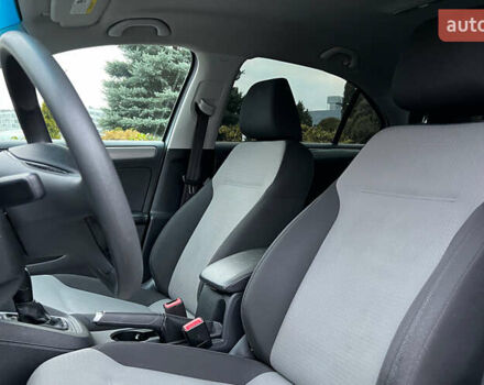 Белый Фольксваген Джетта, объемом двигателя 1.39 л и пробегом 110 тыс. км за 9650 $, фото 8 на Automoto.ua