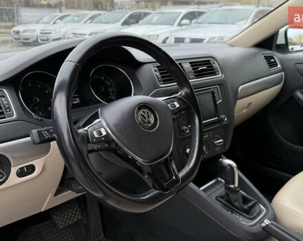 Белый Фольксваген Джетта, объемом двигателя 1.4 л и пробегом 149 тыс. км за 11500 $, фото 17 на Automoto.ua