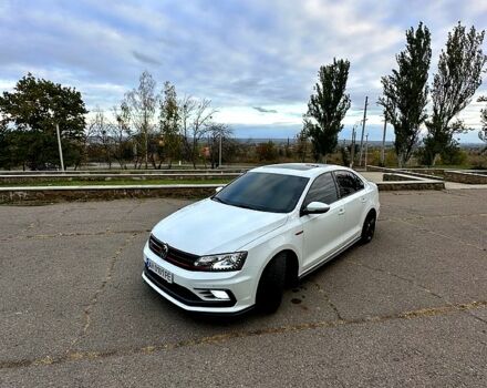 Фольксваген Джетта 2017 в Славянске на Automoto.ua Белый Фольксваген Джетта, объемом двигателя 2 л и пробегом 144 тыс. км за 13800 $, фото 4 на Automoto.ua