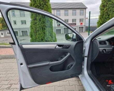 Белый Фольксваген Джетта, объемом двигателя 1.4 л и пробегом 164 тыс. км за 9999 $, фото 12 на Automoto.ua