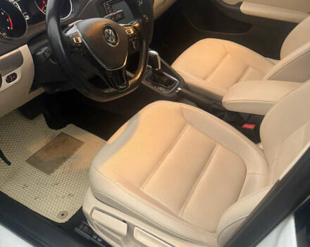 Белый Фольксваген Джетта, объемом двигателя 1.4 л и пробегом 138 тыс. км за 12300 $, фото 16 на Automoto.ua