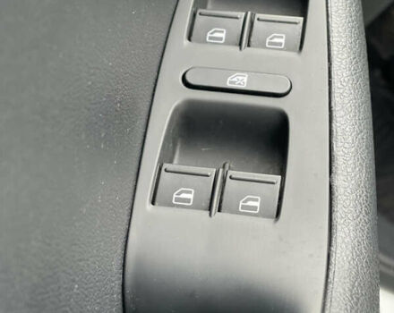 Белый Фольксваген Джетта, объемом двигателя 1.8 л и пробегом 118 тыс. км за 10000 $, фото 14 на Automoto.ua