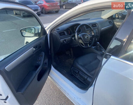 Белый Фольксваген Джетта, объемом двигателя 1.4 л и пробегом 66 тыс. км за 14000 $, фото 8 на Automoto.ua