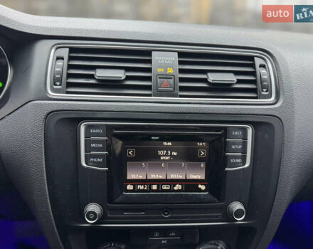 Білий Фольксваген Джетта, об'ємом двигуна 1.4 л та пробігом 146 тис. км за 10999 $, фото 21 на Automoto.ua