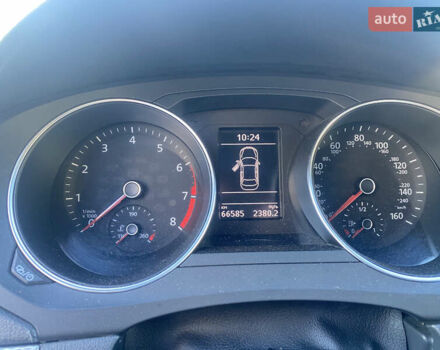 Белый Фольксваген Джетта, объемом двигателя 1.4 л и пробегом 66 тыс. км за 14000 $, фото 6 на Automoto.ua