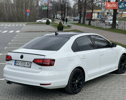 Белый Фольксваген Джетта, объемом двигателя 1.8 л и пробегом 118 тыс. км за 10000 $, фото 28 на Automoto.ua