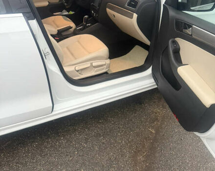 Белый Фольксваген Джетта, объемом двигателя 1.4 л и пробегом 138 тыс. км за 12300 $, фото 12 на Automoto.ua