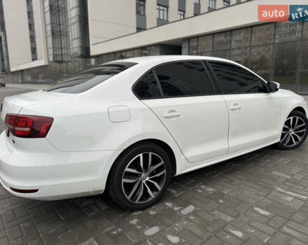 Білий Фольксваген Джетта, об'ємом двигуна 1.4 л та пробігом 146 тис. км за 10999 $, фото 12 на Automoto.ua