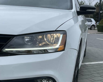 Белый Фольксваген Джетта, объемом двигателя 1.8 л и пробегом 118 тыс. км за 10000 $, фото 22 на Automoto.ua