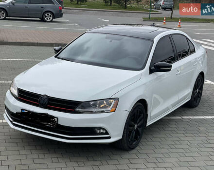 Белый Фольксваген Джетта, объемом двигателя 1.8 л и пробегом 118 тыс. км за 10000 $, фото 2 на Automoto.ua
