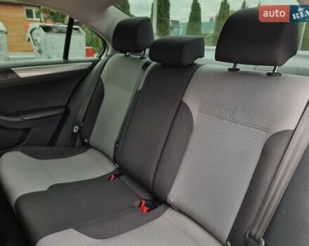 Белый Фольксваген Джетта, объемом двигателя 1.4 л и пробегом 164 тыс. км за 9999 $, фото 71 на Automoto.ua