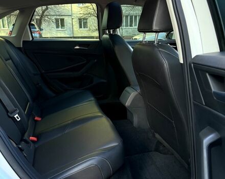 Фольксваген Джетта 2018 в Ромнах на Automoto.ua Белый Фольксваген Джетта, объемом двигателя 1.4 л и пробегом 200 тыс. км за 13900 $, фото 10 на Automoto.ua