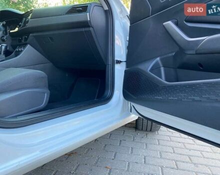 Белый Фольксваген Джетта, объемом двигателя 1.4 л и пробегом 129 тыс. км за 13999 $, фото 23 на Automoto.ua