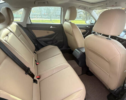 Белый Фольксваген Джетта, объемом двигателя 1.4 л и пробегом 180 тыс. км за 15999 $, фото 7 на Automoto.ua