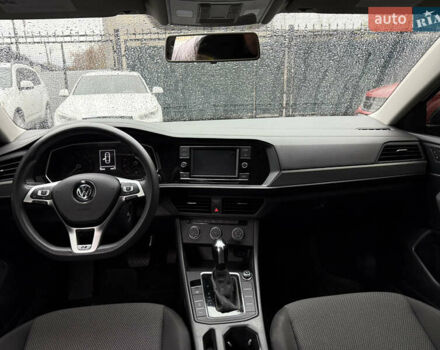 Белый Фольксваген Джетта, объемом двигателя 1.4 л и пробегом 98 тыс. км за 13000 $, фото 6 на Automoto.ua