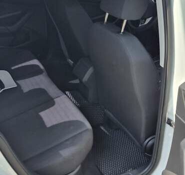 Белый Фольксваген Джетта, объемом двигателя 1.4 л и пробегом 94 тыс. км за 14000 $, фото 1 на Automoto.ua