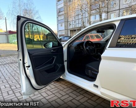 Фольксваген Джетта 2018 в Ромнах на Automoto.ua Белый Фольксваген Джетта, объемом двигателя 1.4 л и пробегом 200 тыс. км за 13900 $, фото 8 на Automoto.ua