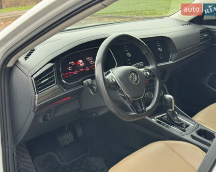 Белый Фольксваген Джетта, объемом двигателя 1.4 л и пробегом 87 тыс. км за 15999 $, фото 18 на Automoto.ua