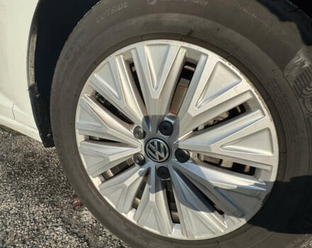 Белый Фольксваген Джетта, объемом двигателя 1.4 л и пробегом 131 тыс. км за 13914 $, фото 25 на Automoto.ua