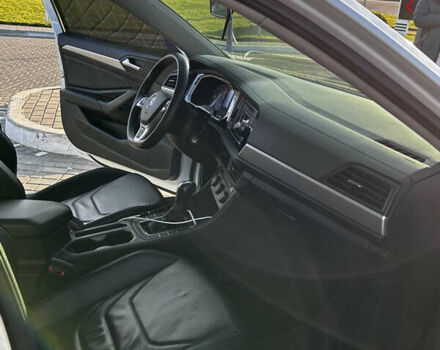 Белый Фольксваген Джетта, объемом двигателя 1.4 л и пробегом 195 тыс. км за 13000 $, фото 24 на Automoto.ua