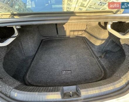 Белый Фольксваген Джетта, объемом двигателя 2 л и пробегом 30 тыс. км за 16000 $, фото 20 на Automoto.ua