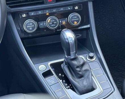 Белый Фольксваген Джетта, объемом двигателя 1.4 л и пробегом 47 тыс. км за 12000 $, фото 9 на Automoto.ua