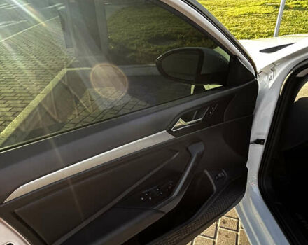 Белый Фольксваген Джетта, объемом двигателя 1.4 л и пробегом 195 тыс. км за 13000 $, фото 16 на Automoto.ua