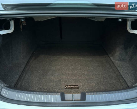 Білий Фольксваген Джетта, об'ємом двигуна 1.4 л та пробігом 83 тис. км за 16000 $, фото 30 на Automoto.ua