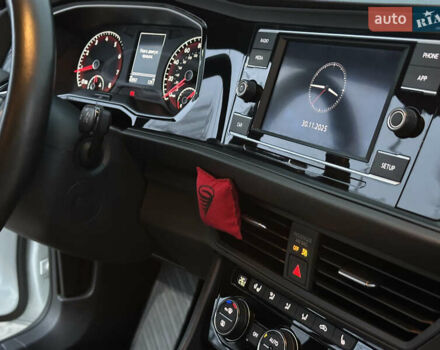 Білий Фольксваген Джетта, об'ємом двигуна 1.4 л та пробігом 83 тис. км за 16000 $, фото 20 на Automoto.ua