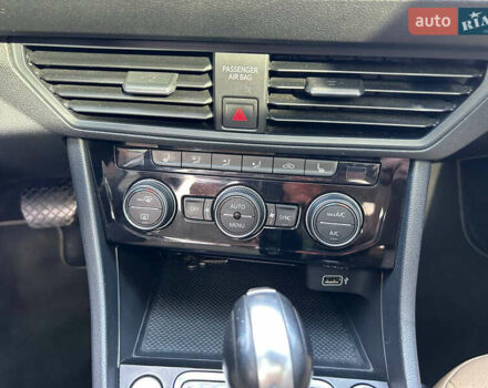 Білий Фольксваген Джетта, об'ємом двигуна 1.4 л та пробігом 100 тис. км за 14500 $, фото 19 на Automoto.ua