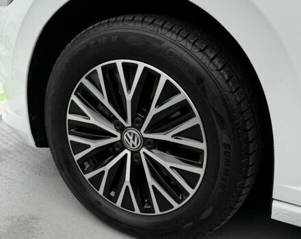 Белый Фольксваген Джетта, объемом двигателя 1.4 л и пробегом 55 тыс. км за 18000 $, фото 7 на Automoto.ua