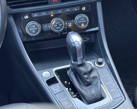 Белый Фольксваген Джетта, объемом двигателя 1.4 л и пробегом 37 тыс. км за 8000 $, фото 11 на Automoto.ua