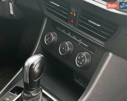 Білий Фольксваген Джетта, об'ємом двигуна 1.4 л та пробігом 31 тис. км за 15999 $, фото 33 на Automoto.ua