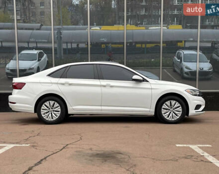 Белый Фольксваген Джетта, объемом двигателя 1.4 л и пробегом 26 тыс. км за 17900 $, фото 8 на Automoto.ua