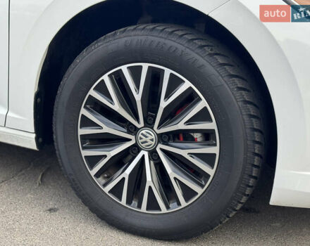 Белый Фольксваген Джетта, объемом двигателя 1.4 л и пробегом 124 тыс. км за 16500 $, фото 5 на Automoto.ua