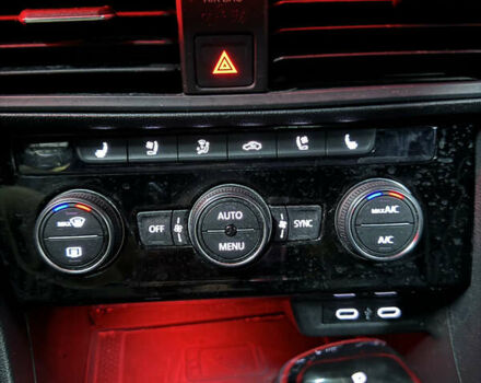 Белый Фольксваген Джетта, объемом двигателя 2 л и пробегом 102 тыс. км за 21200 $, фото 10 на Automoto.ua