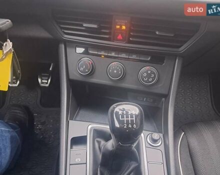 Белый Фольксваген Джетта, объемом двигателя 1.5 л и пробегом 92 тыс. км за 15950 $, фото 1 на Automoto.ua