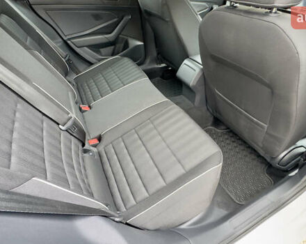 Белый Фольксваген Джетта, объемом двигателя 1.5 л и пробегом 12 тыс. км за 21999 $, фото 7 на Automoto.ua