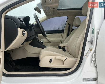 Білий Фольксваген Джетта, об'ємом двигуна 1.98 л та пробігом 257 тис. км за 7700 $, фото 27 на Automoto.ua